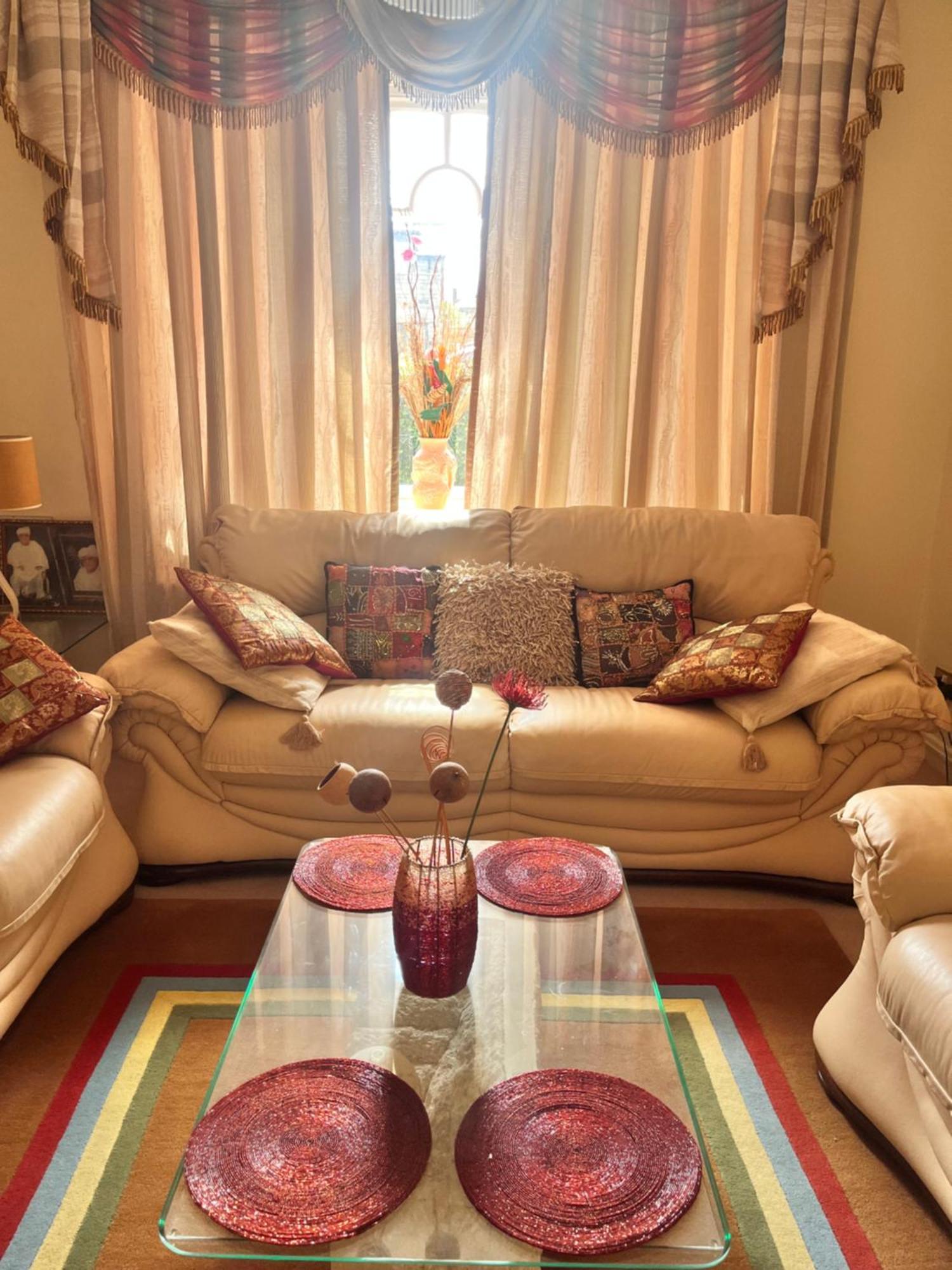 Private Room In Charming Detached House In Newington — Photos 2